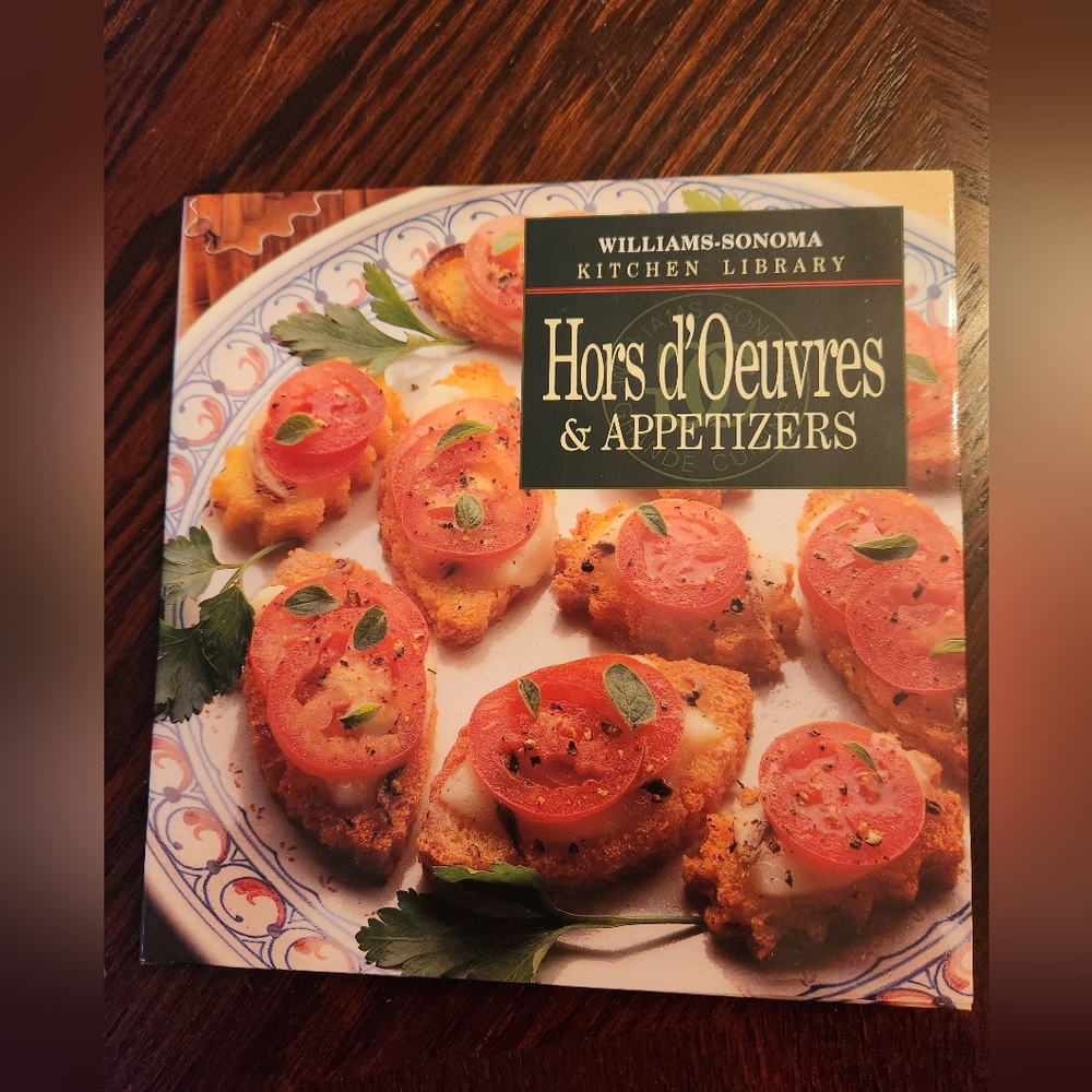 Williams Sonoma Hors d'Oeuvres & Appetizers cookbook